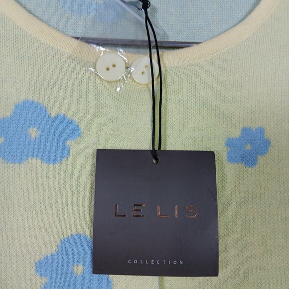 Le Lis Ester Perfect Sweater Top Size Small Button Down Yellow and Blue Floral - Picture 4 of 9